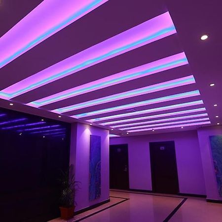 Hotel Emirates Kannangad Kültér fotó